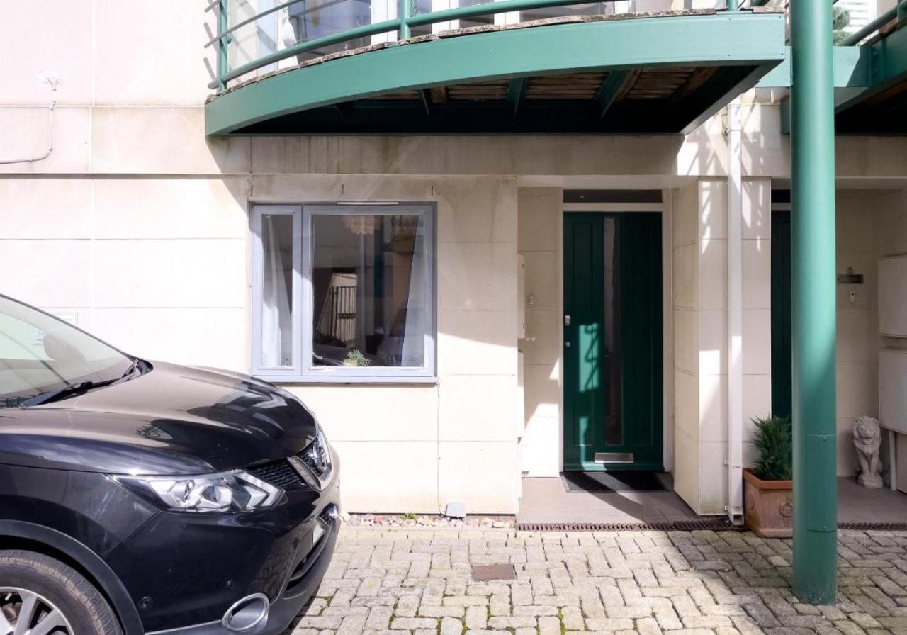 Golden Sunset House With Free Parking By My Getaways Holiday home Brighton