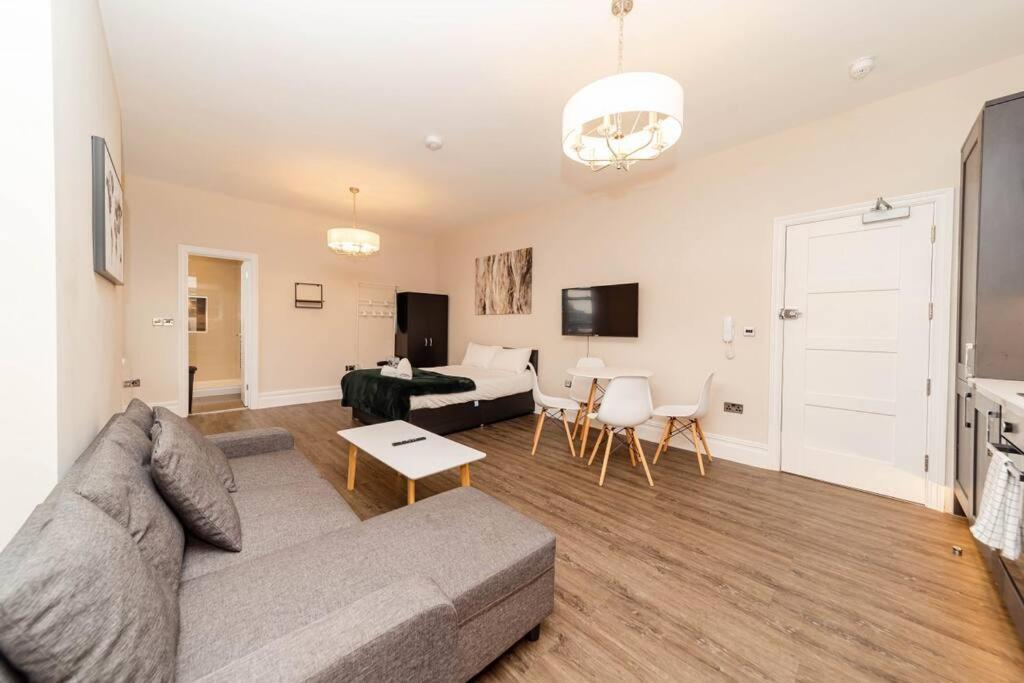 Apartment Flash Sale Centre Bn145wes05 *