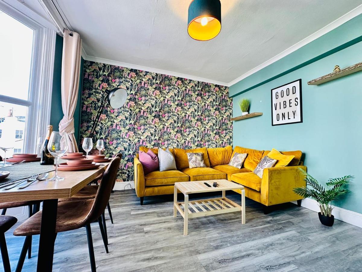 Flash Sale City Centre Seafront 3 Bedroom Flat Bn137alit *