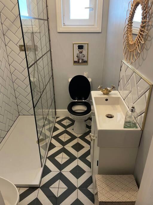 2 Bedroom House In Brighton
