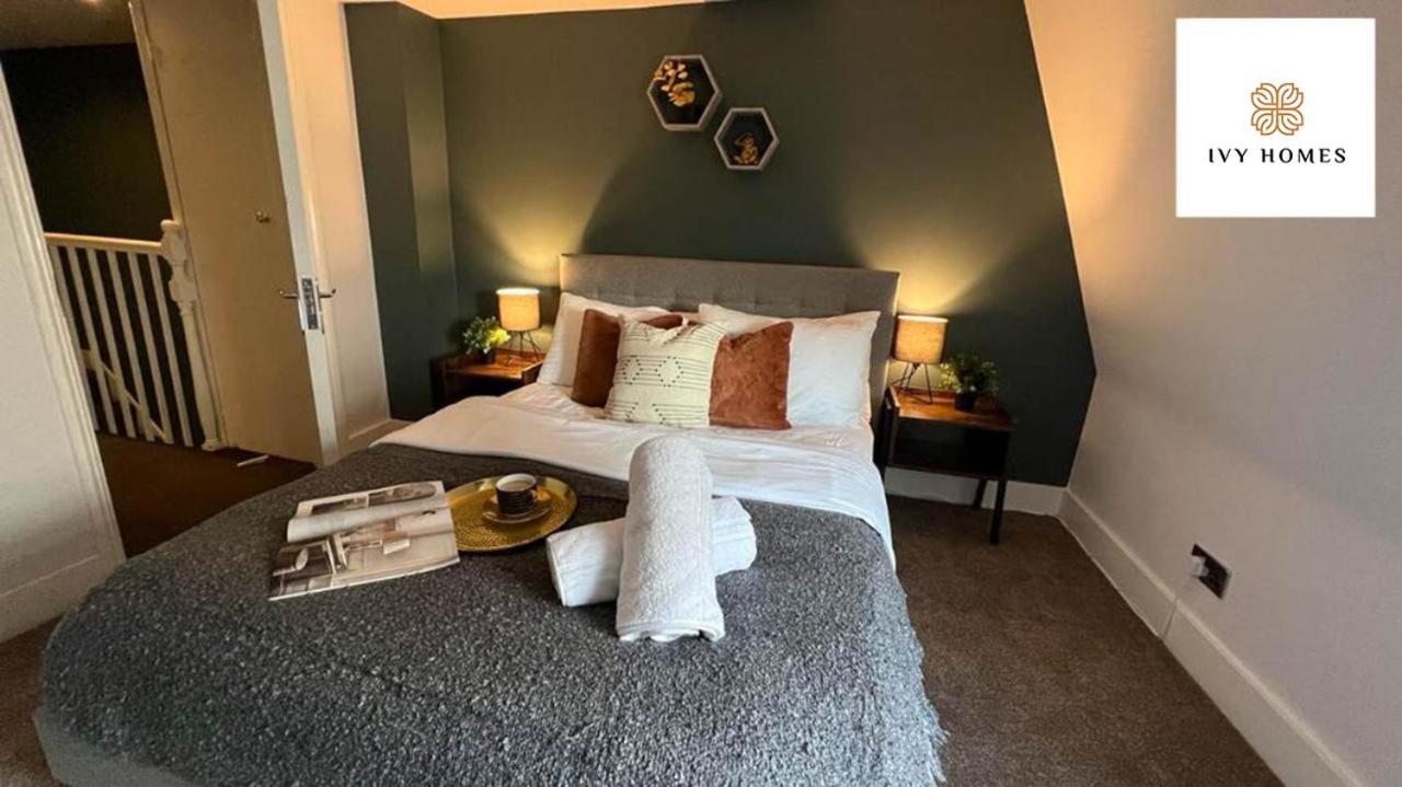 Apartment Three Bedroom Flat Next Lanes I And Shopping Center I Sleep 9