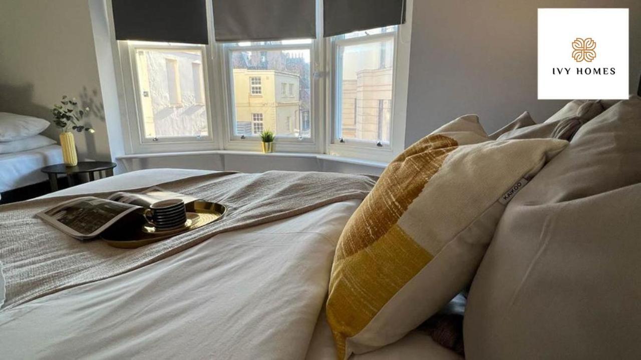 Three Bedroom Flat Next Lanes I And Shopping Center I Sleep 9 *