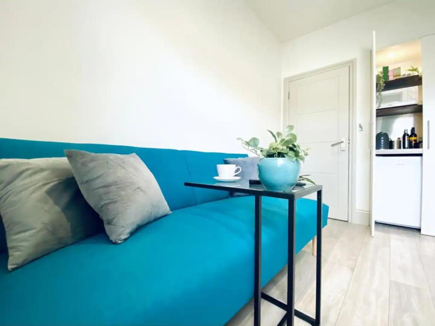Apartment 05 Stylish Steps From Sea, Bars & Promenade Brighton
