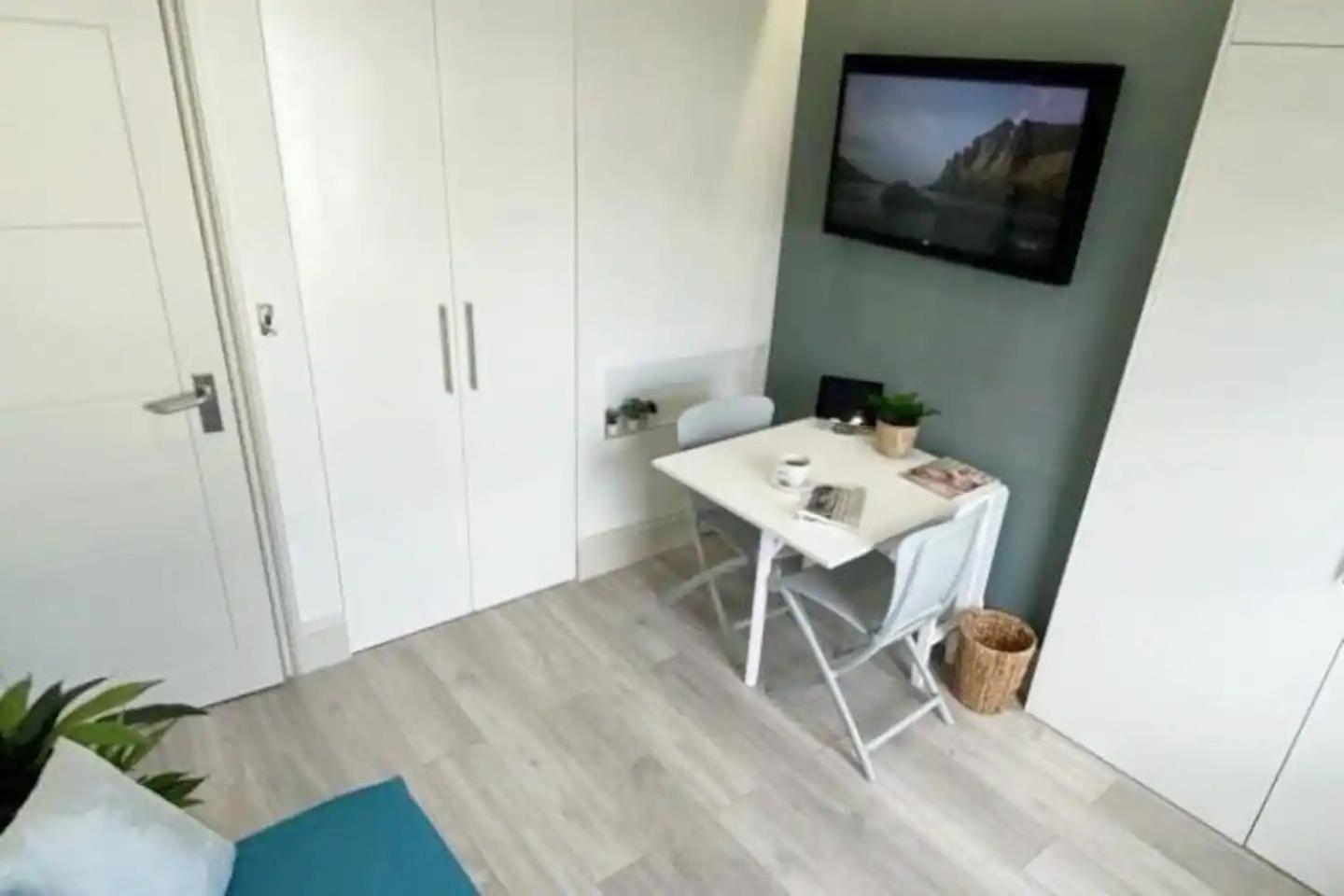 05 Stylish Steps From Sea, Bars & Promenade * Brighton