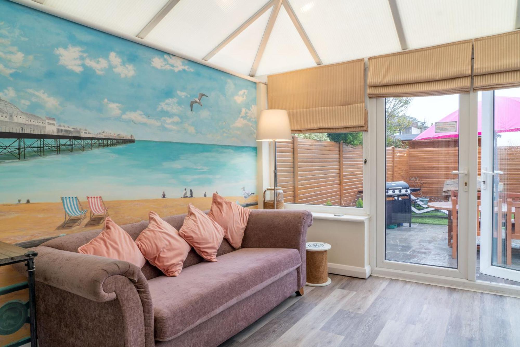 Holiday home Sunny Queens Park - Garden & Private Parking