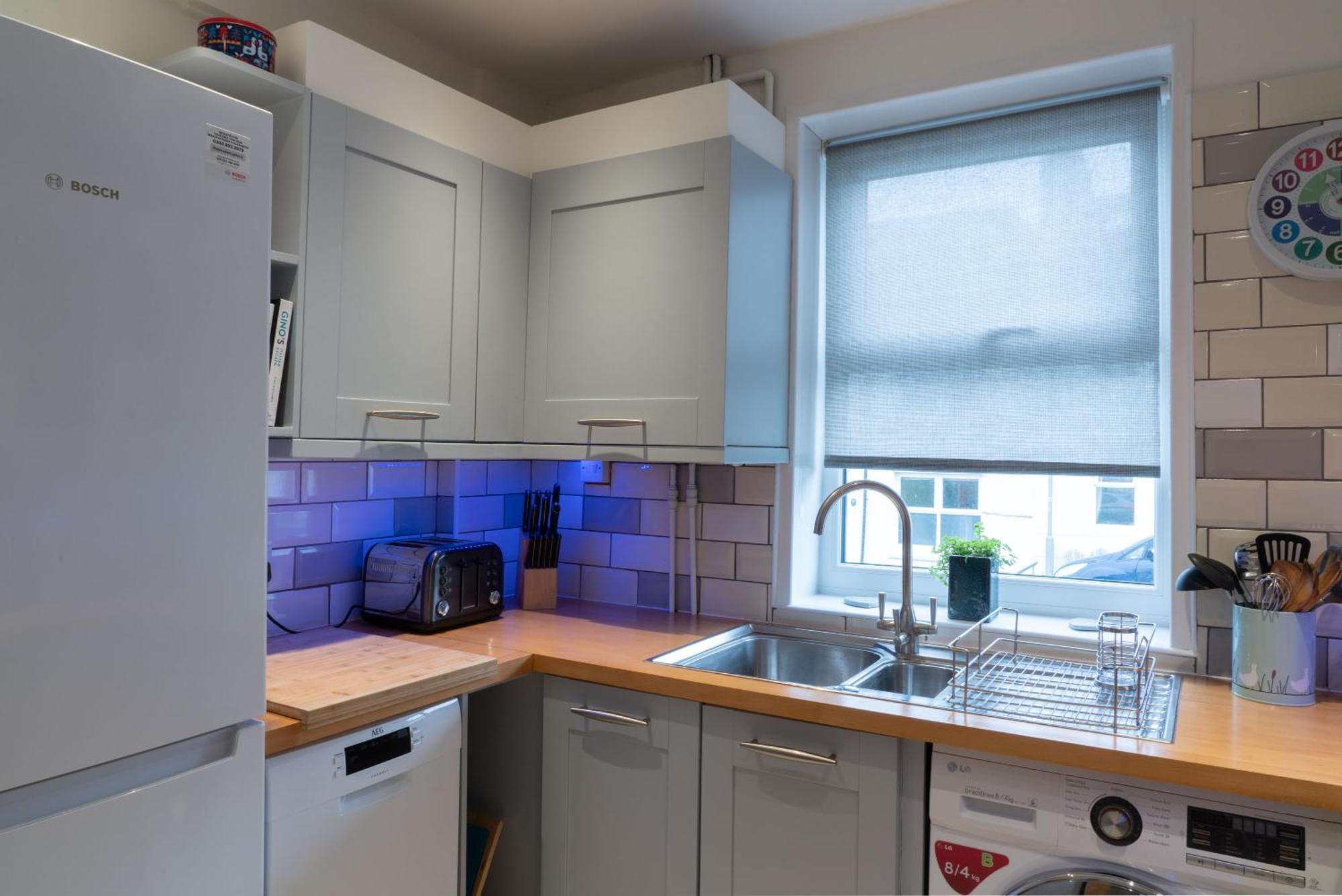 Sunny Queens Park - Garden & Private Parking Brighton