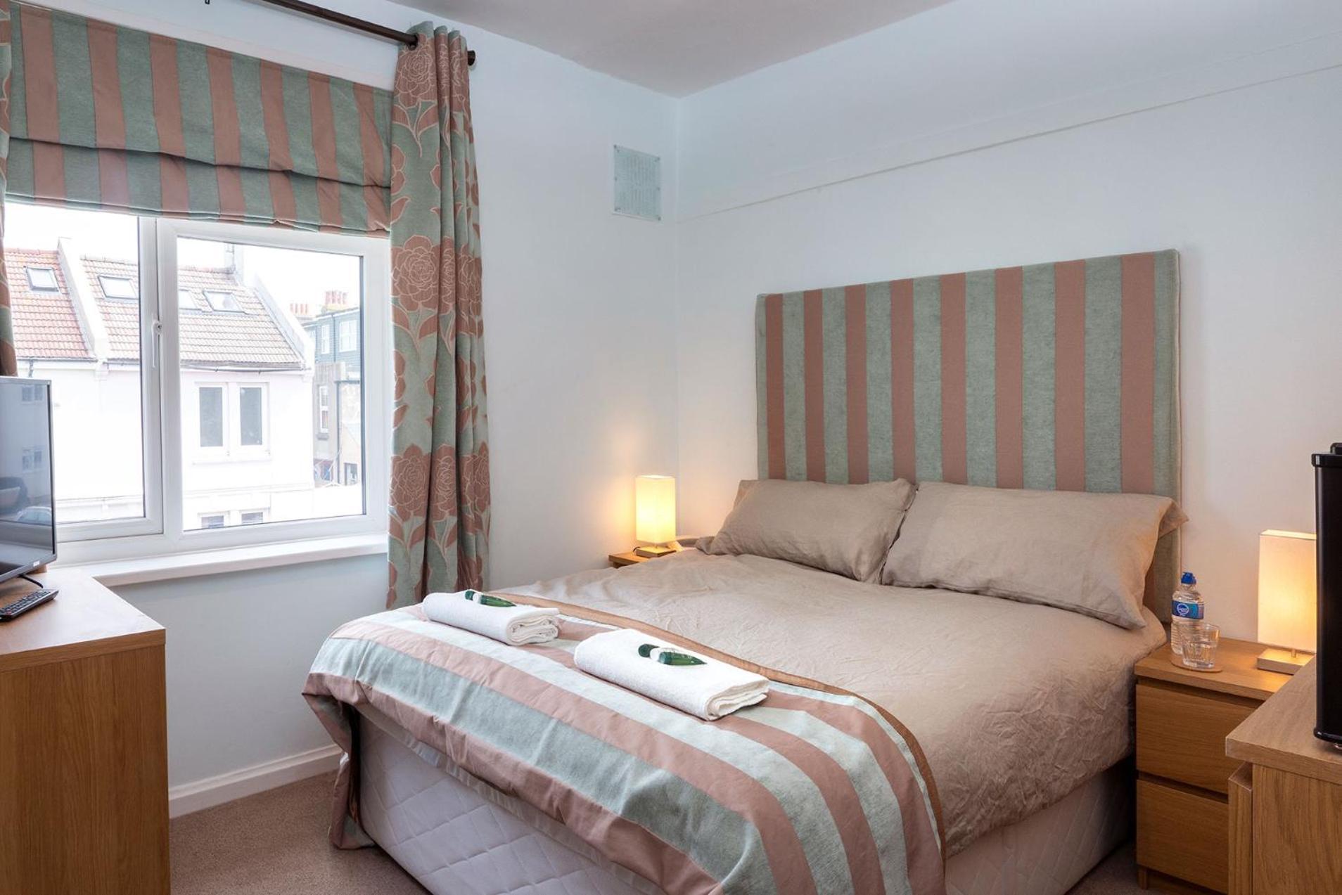 Sunny Queens Park - Garden & Private Parking