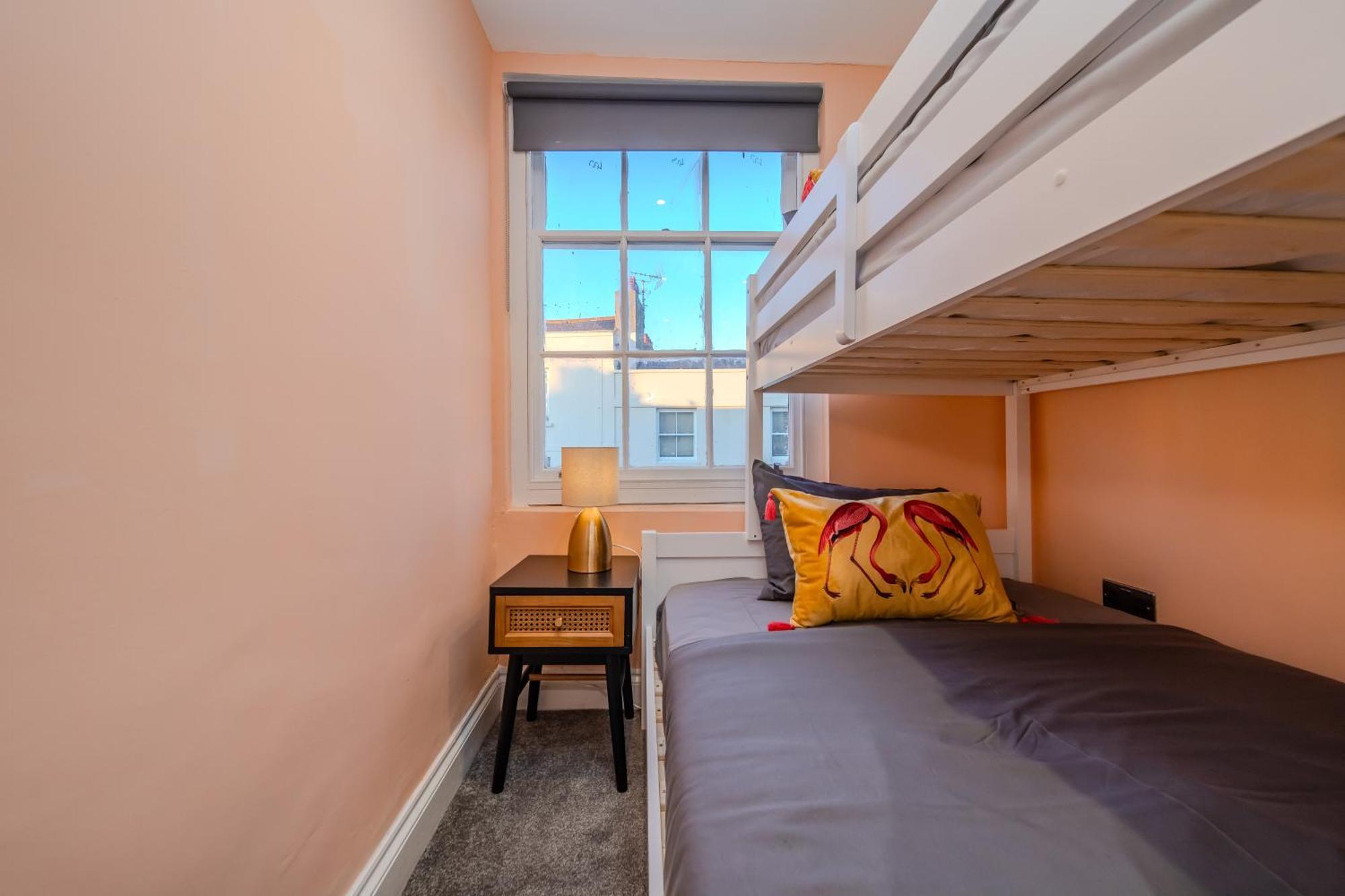 Apartment 3 Bedroom 2 Bath I Next To I Sleep 11 Guests *