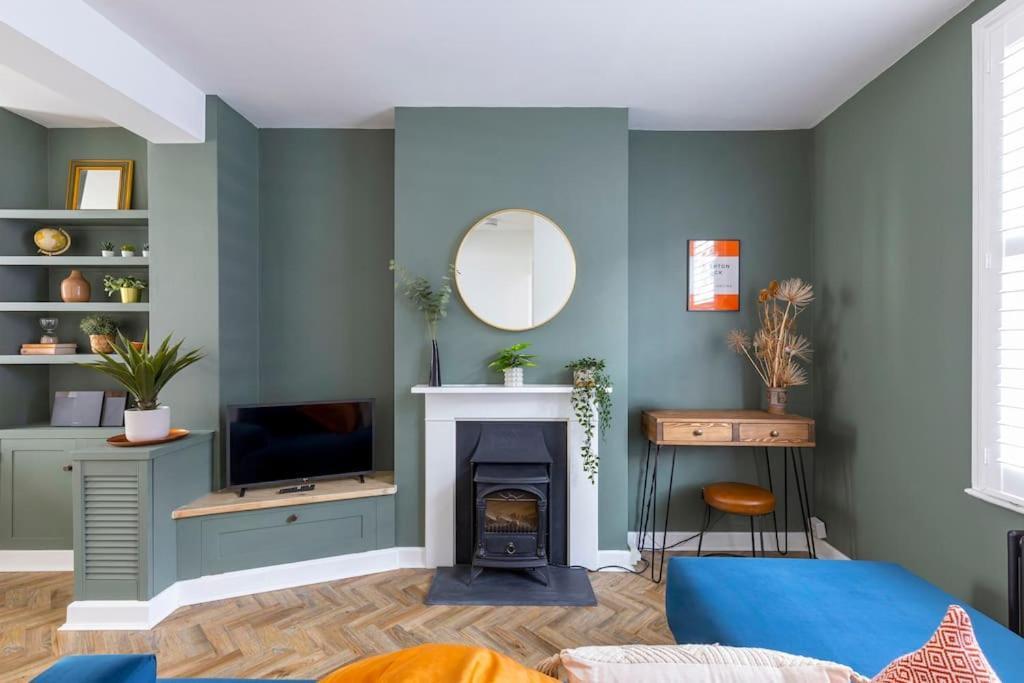 Queens Gardens Holiday home