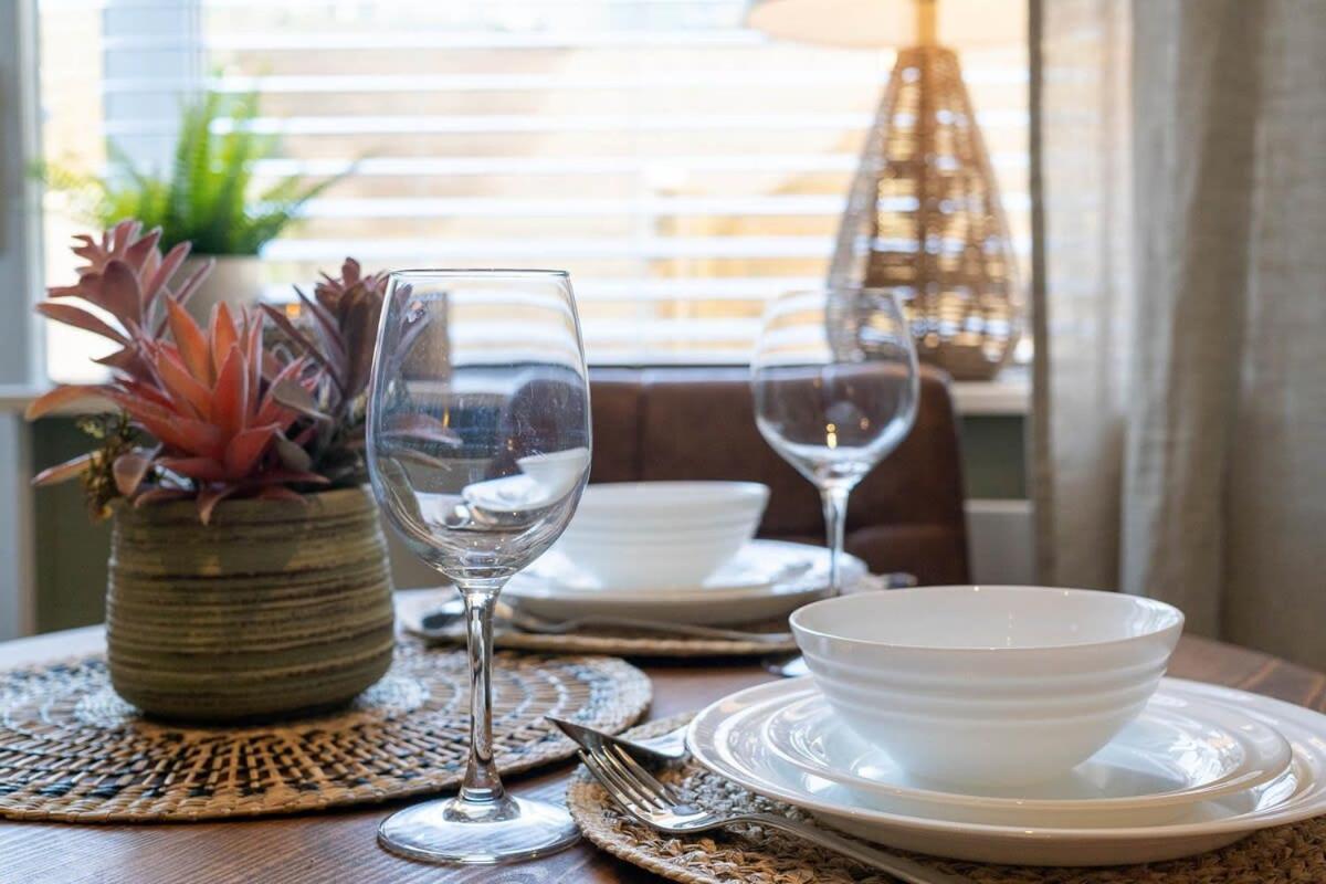 Apartment Host & - Round Hill *