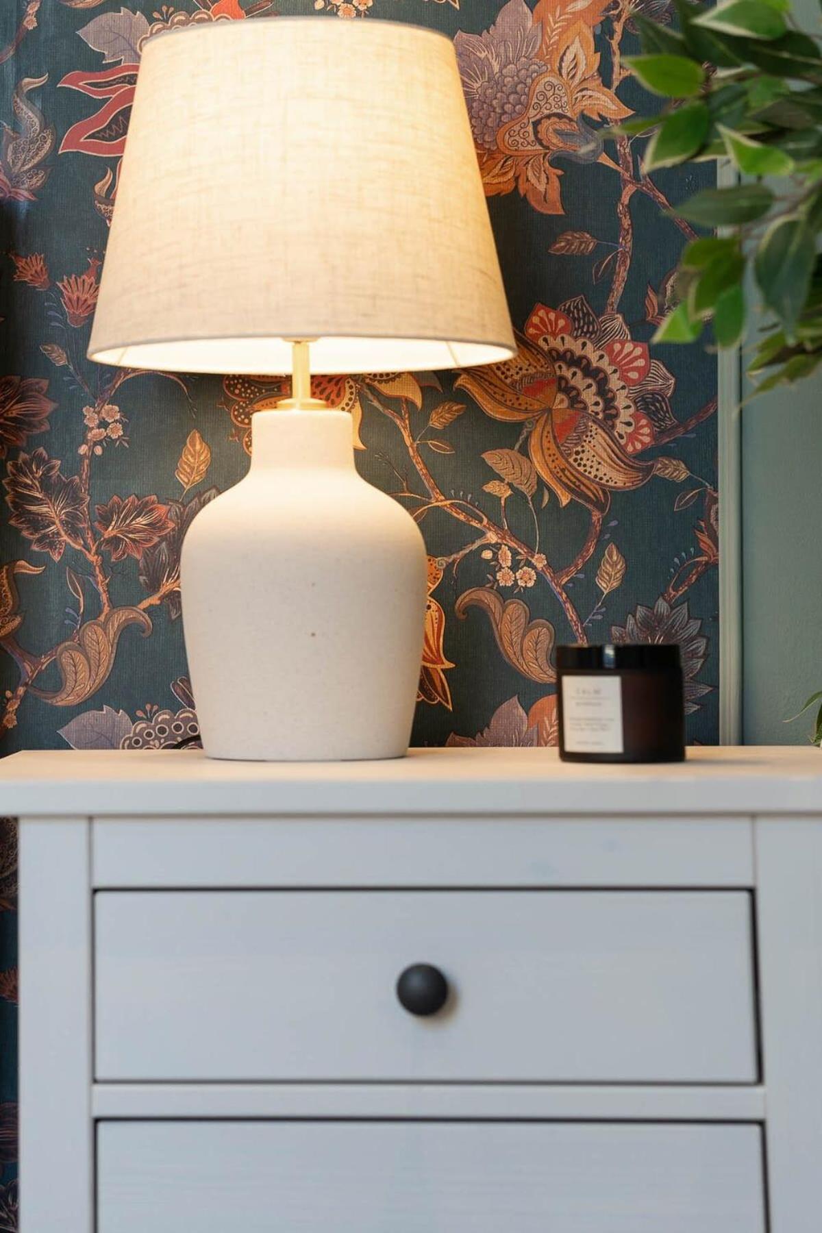 Apartment Host & - Round Hill