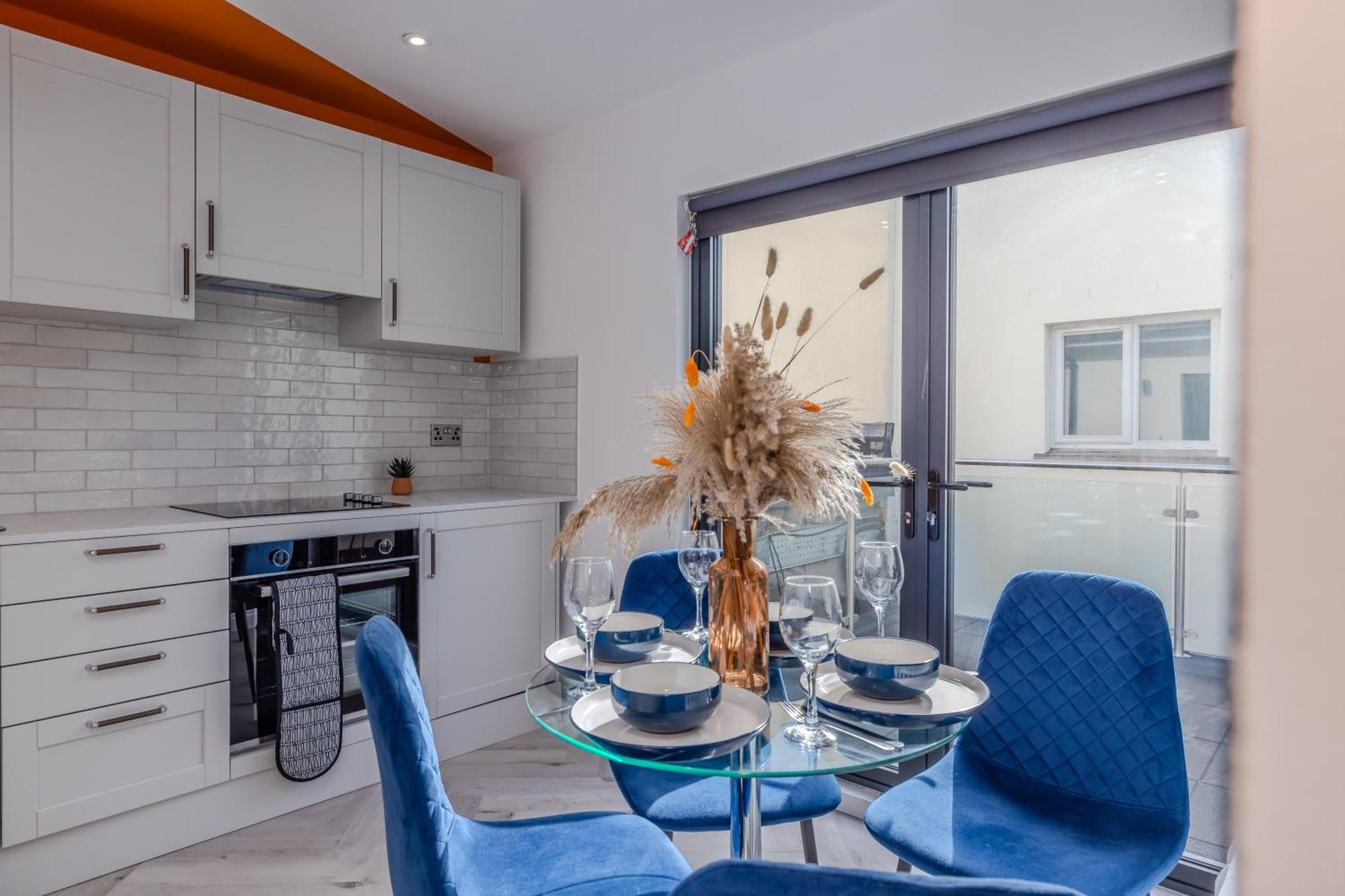 Seaside Escape L Steps From L Balcony L 1bd *