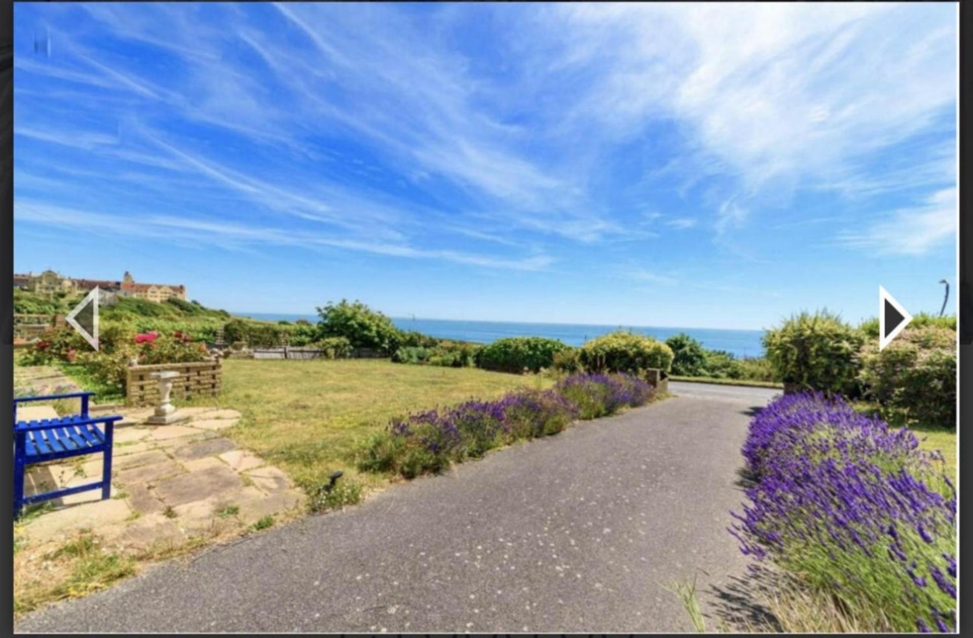 Holiday home - 3 Beds - Pet Friendly - Sea View *