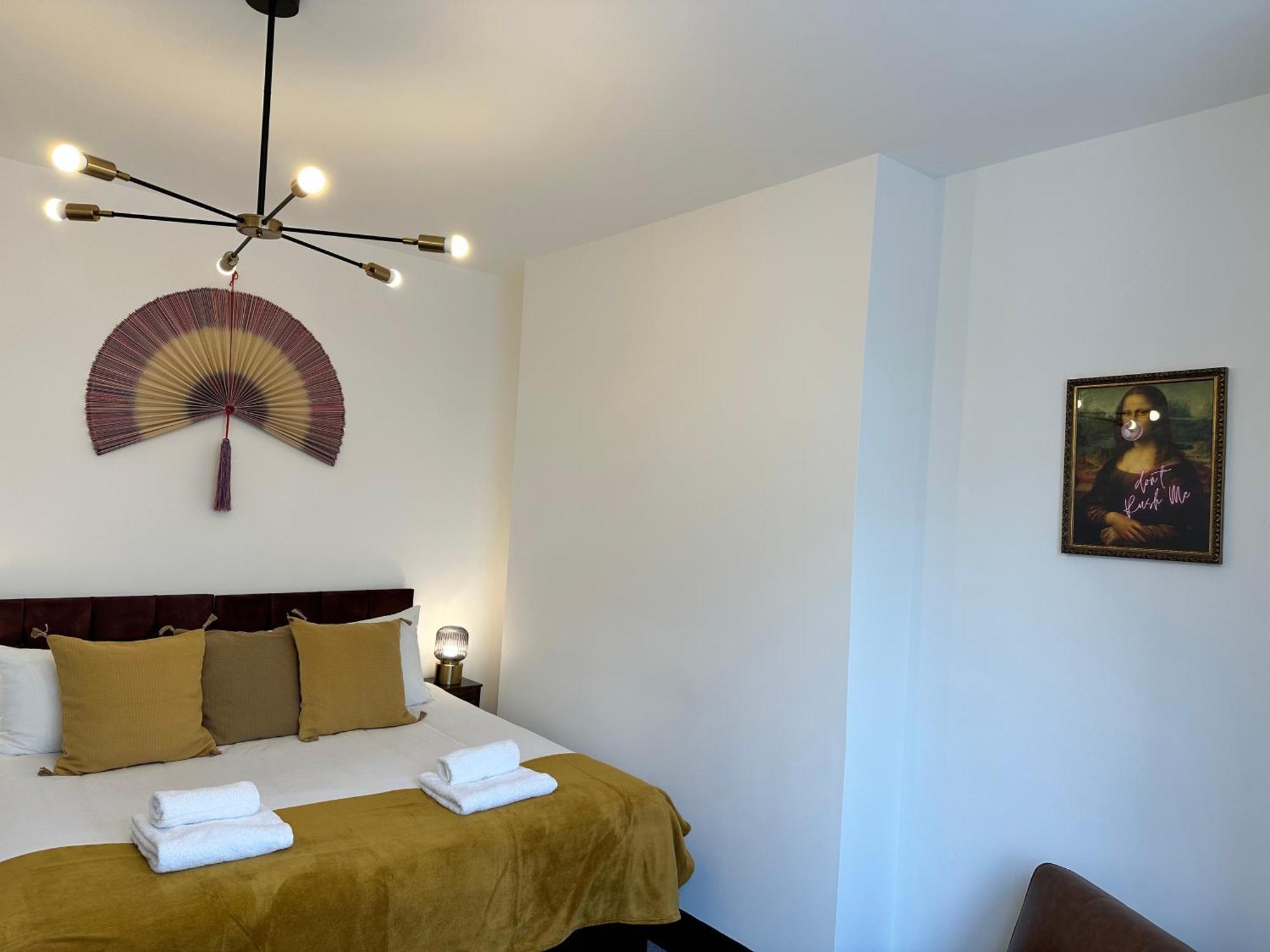 Nombre18 In The Lanes - Two In One - Large 5 Bed 4 Bath - Sleeps 12 Apartment *