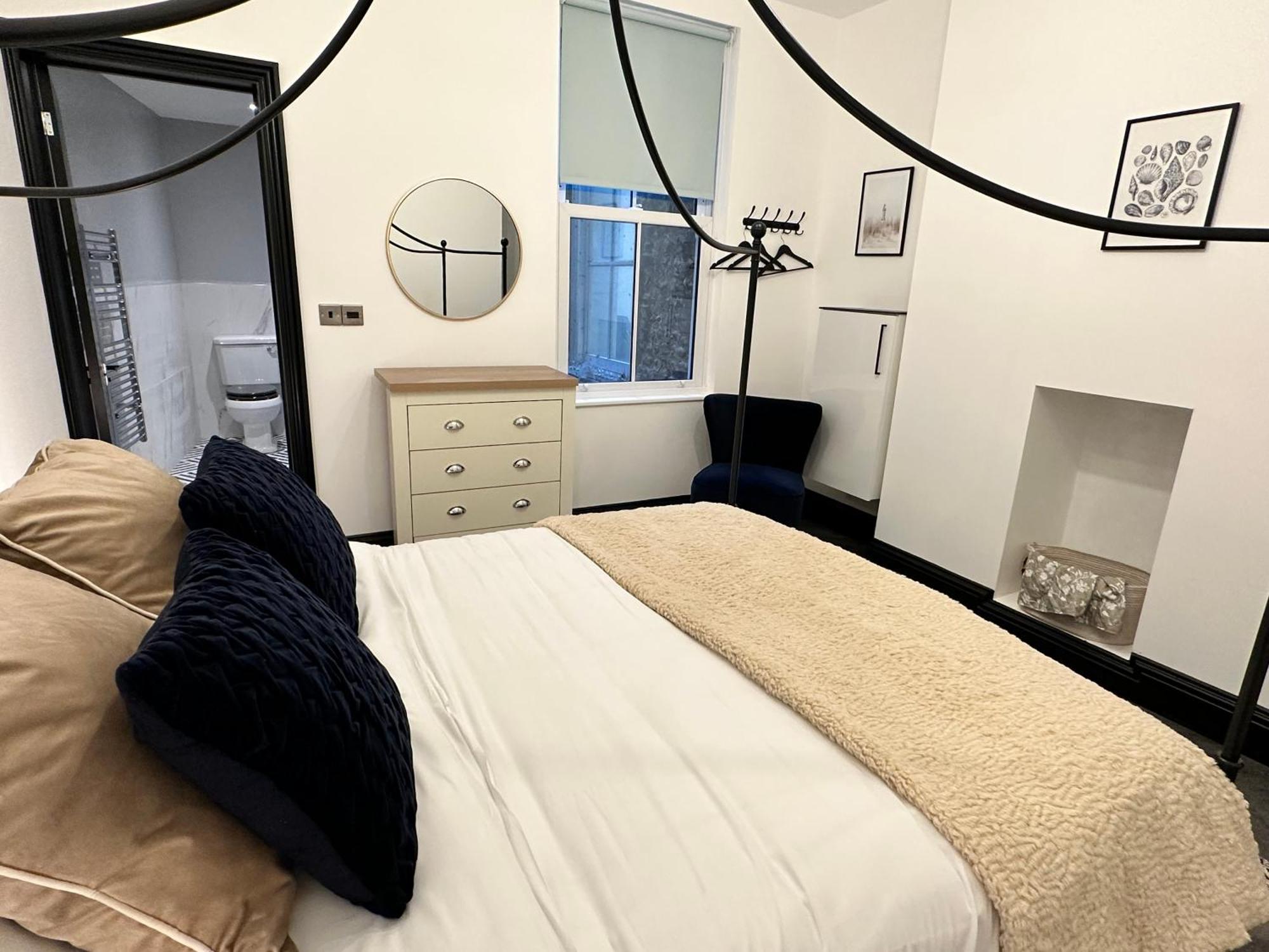 Nombre18 In The Lanes - Two In One - Large 5 Bed 4 Bath - Sleeps 12 * Brighton