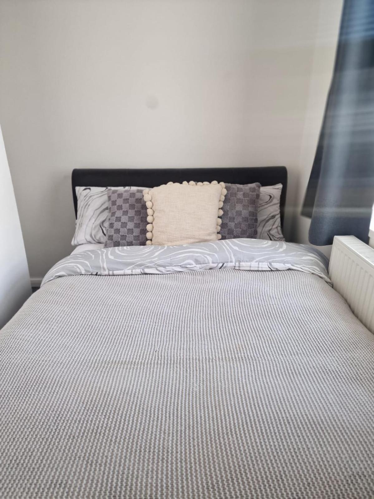 Warm And Cosy Flat In Apartment *
