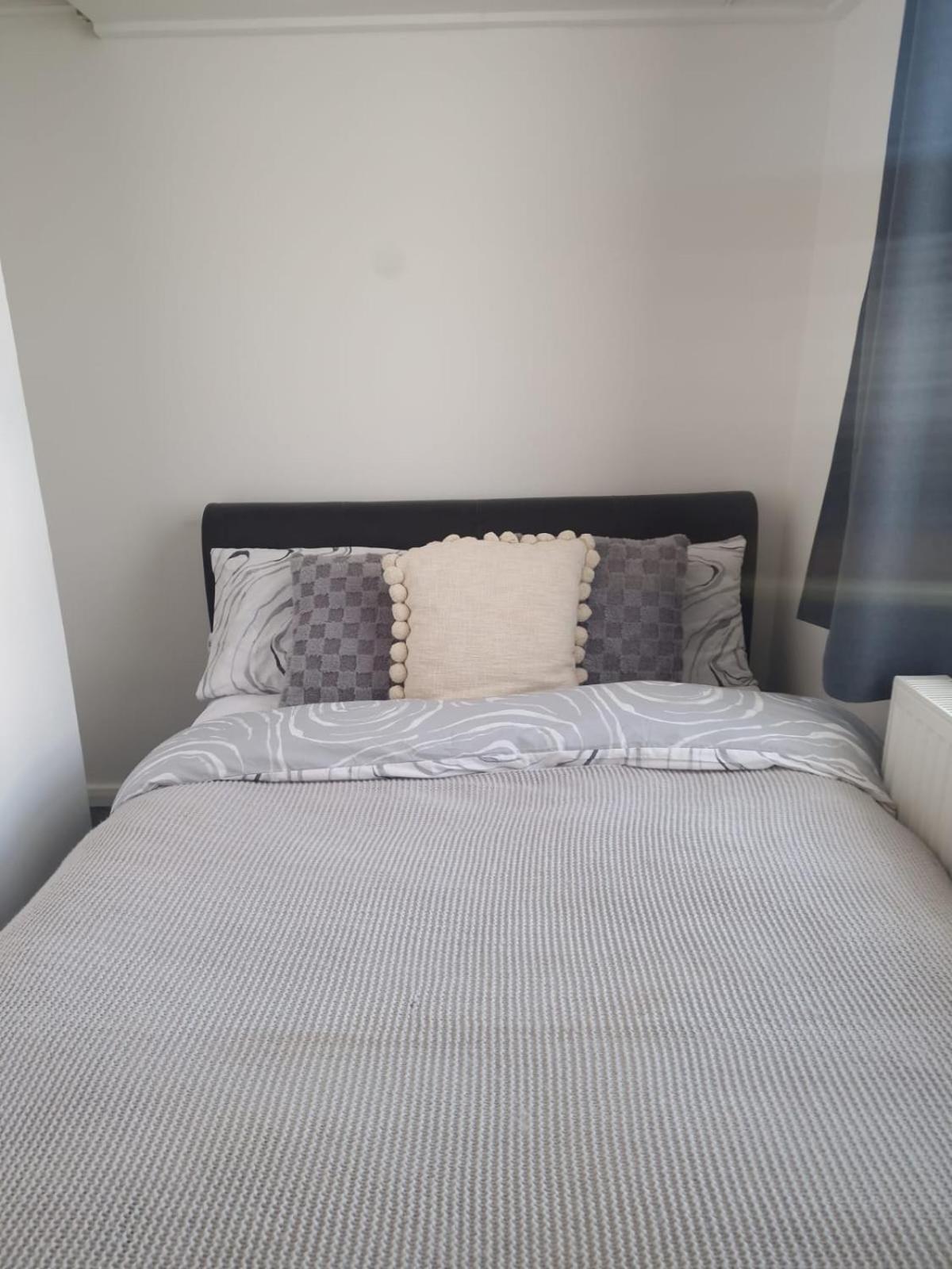 Warm And Cosy Flat In Apartment *