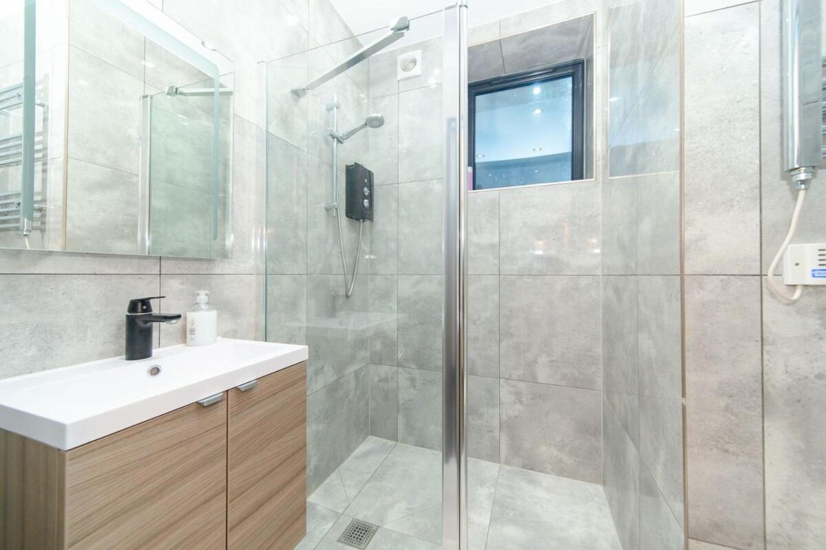 Bloomsaway Seafront One Bedroom Bn112shp02 Apartment *