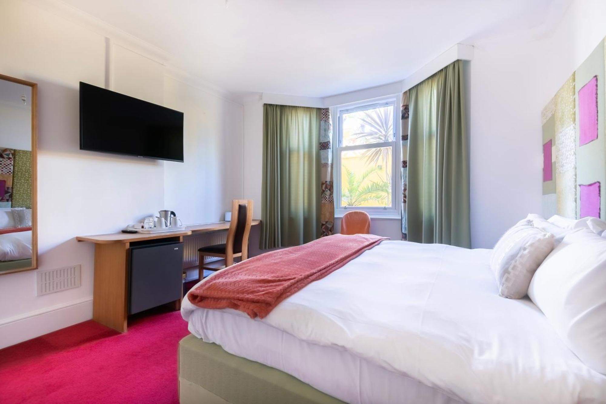 Guest house Innit Cavalaire 4*