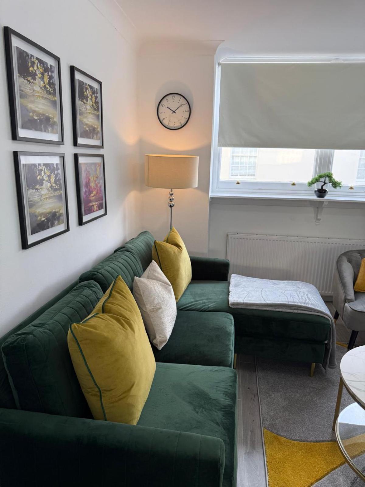 Waves & Wine - Your Escape! Apartment Brighton