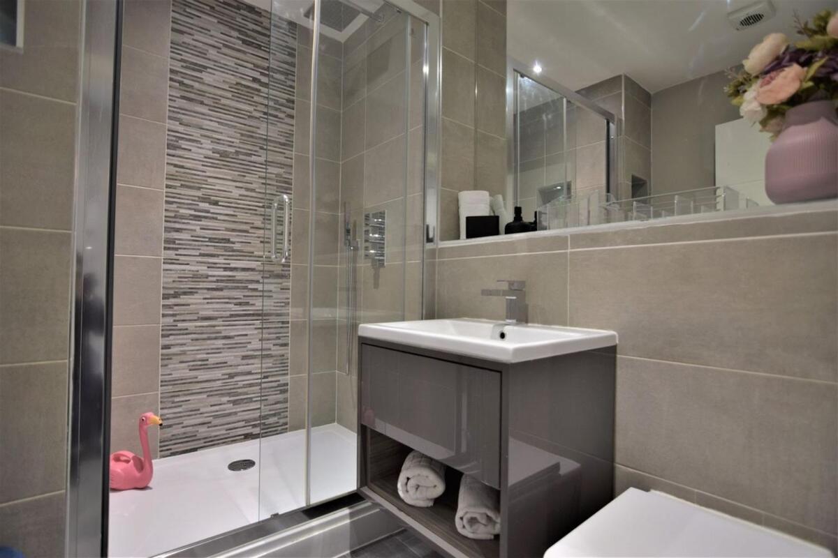 Apartment Hazelnut Seafront One Bedroom Bn1gre36