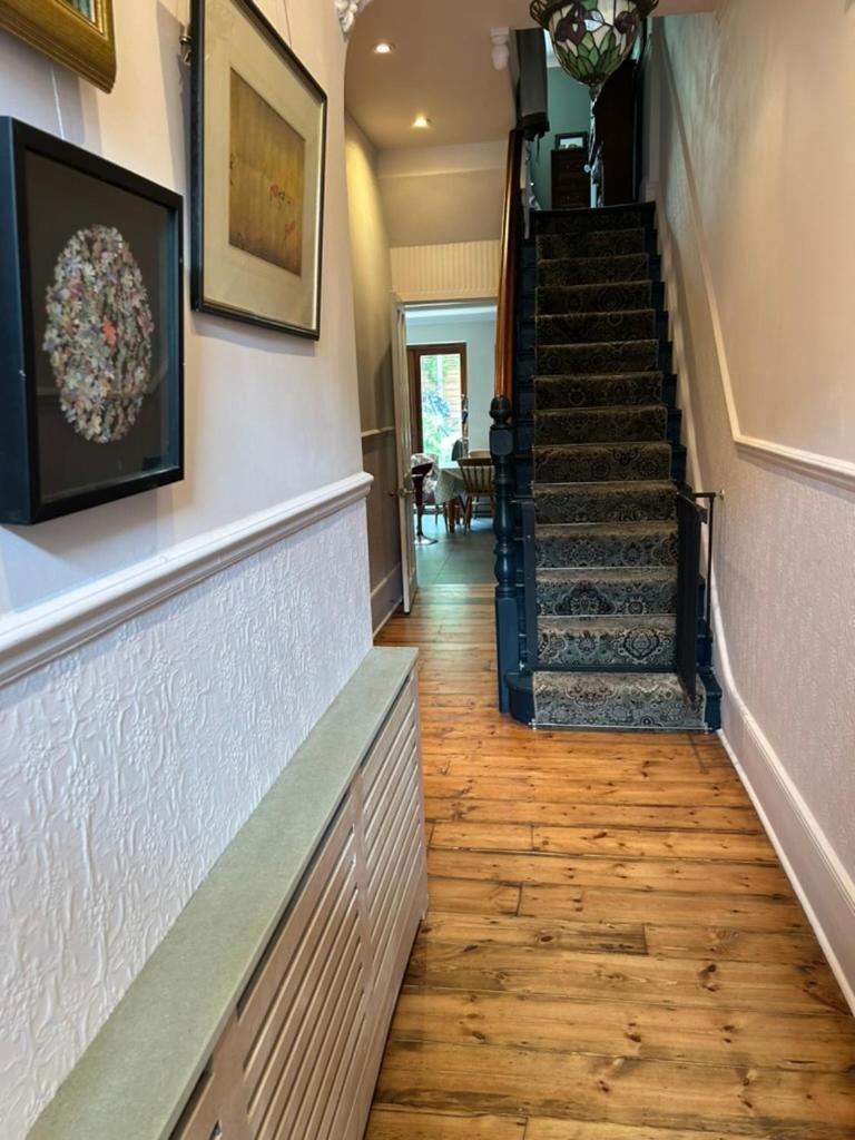 Holiday home Sunny Seven Dials 4 Bed With Garden *