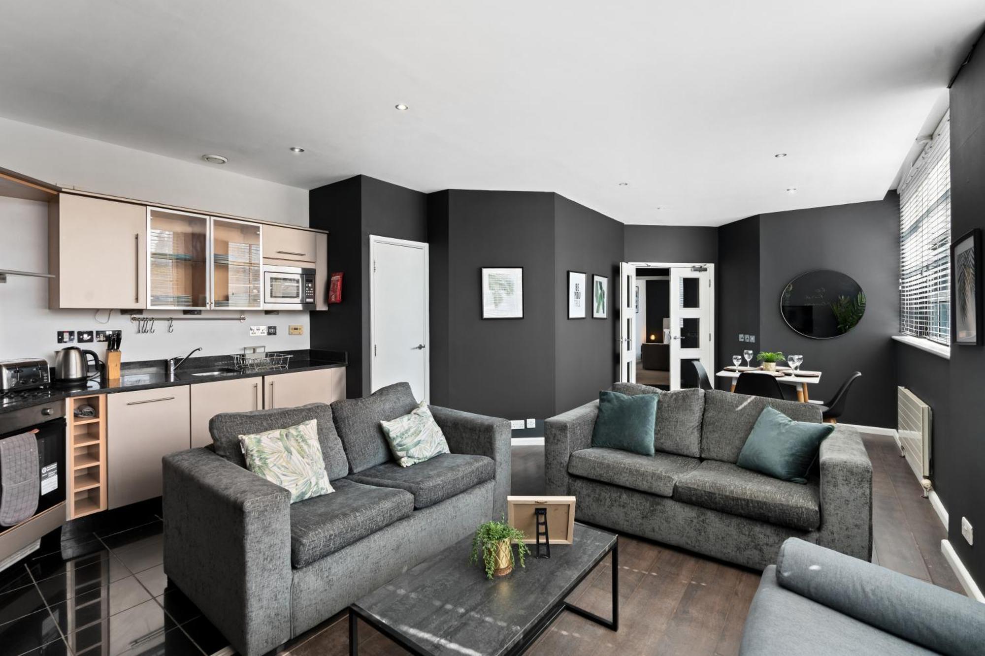 Apartment Botanic 2br Retreat By The