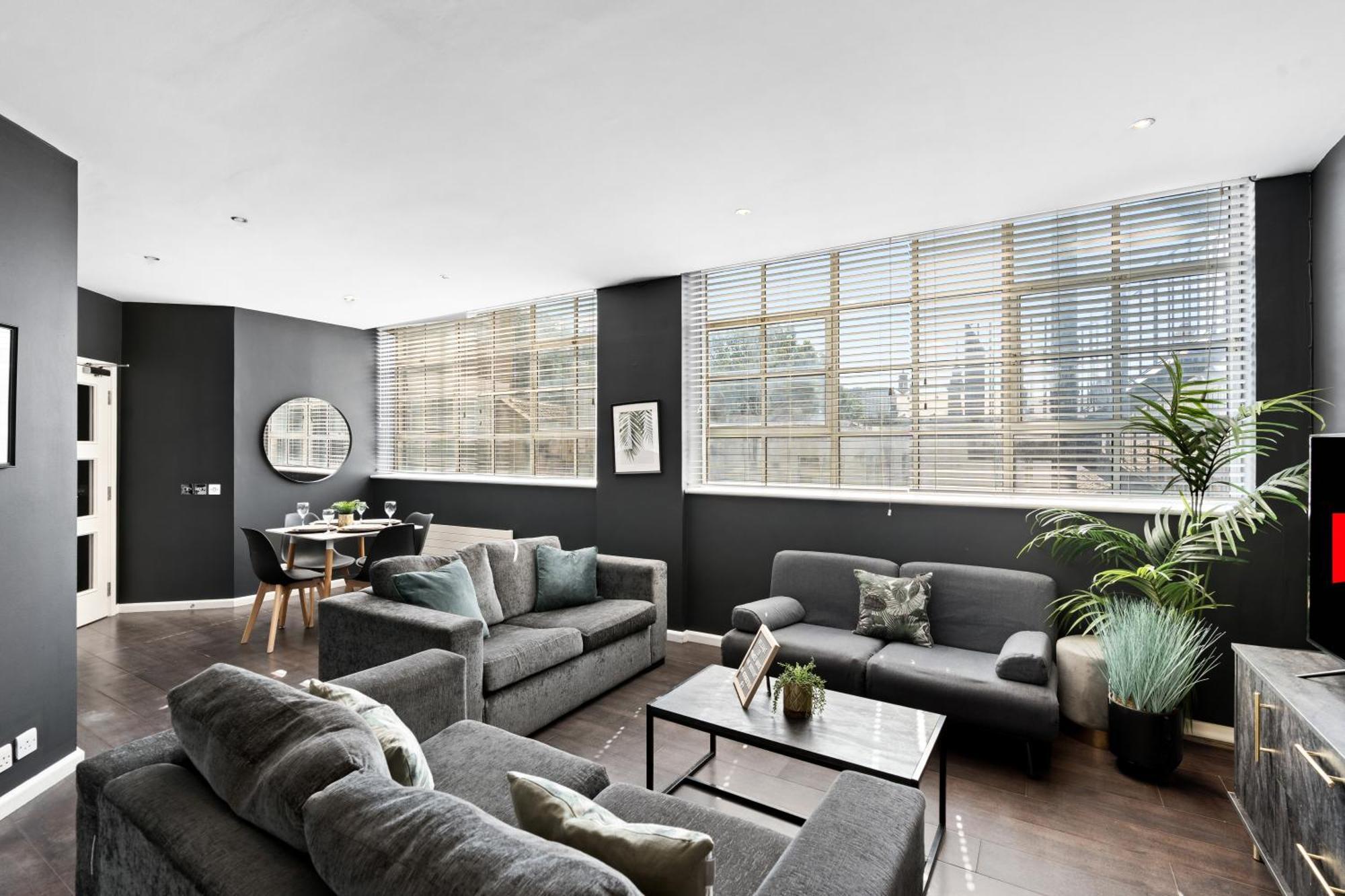 Apartment Botanic 2br Retreat By The