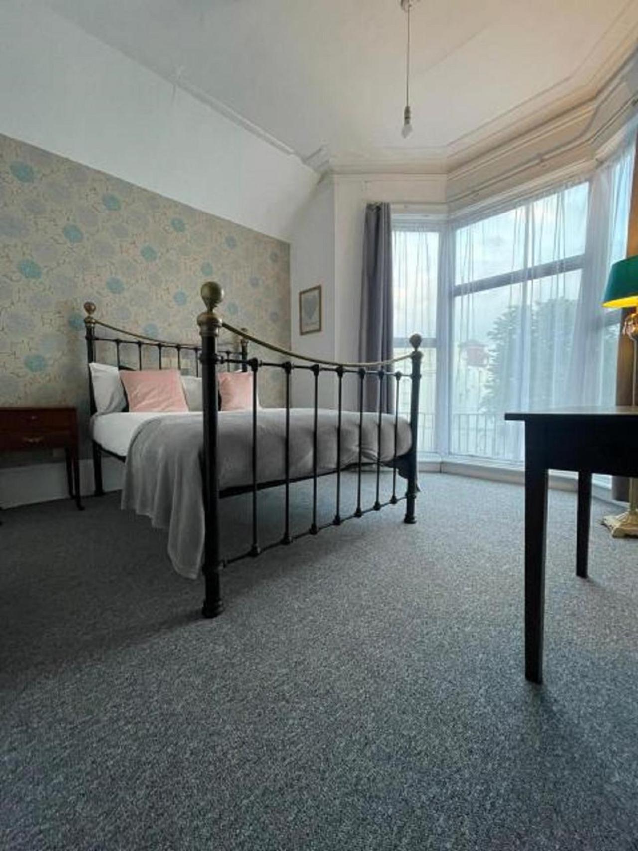 Number 19 Bed & Breakfast