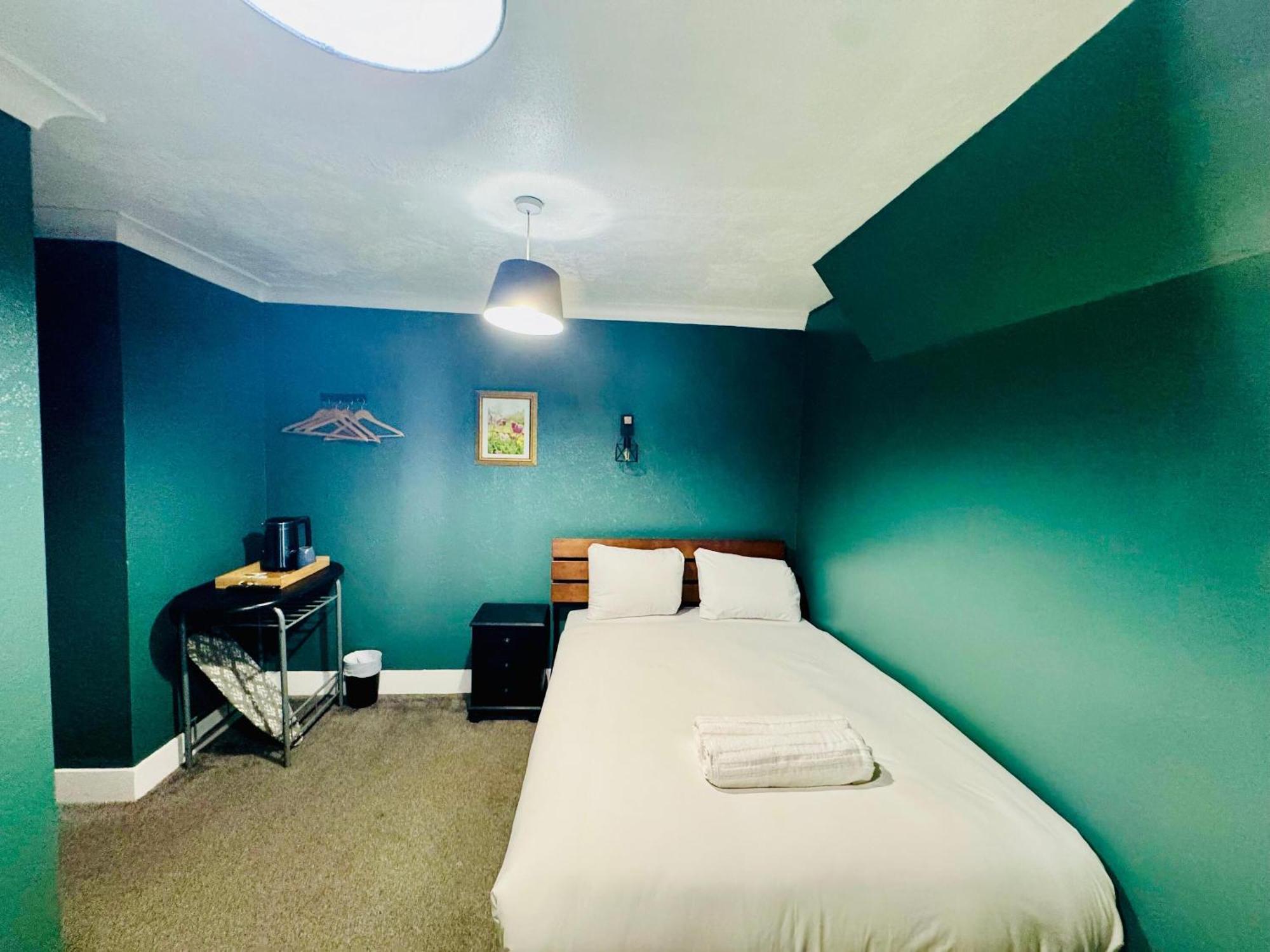 Number 19 Bed & Breakfast *