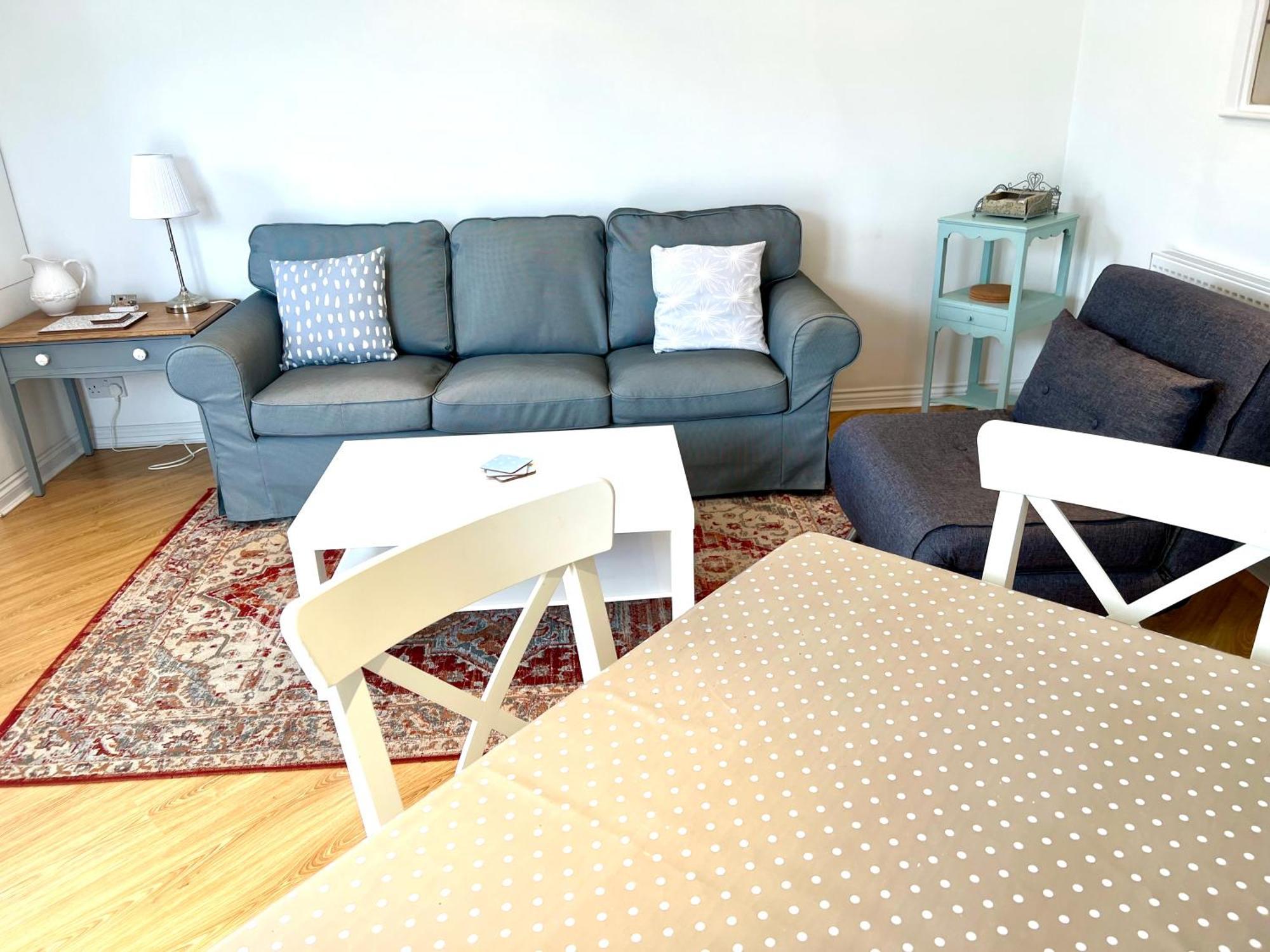 Apartment Marina Waves Apartment- Brighton, Free Parking, Patio, Ground-floor Home, Sleeps 3 Brighton