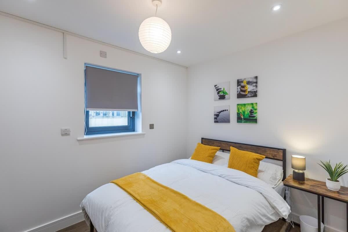 2 Bed 2 Bath Near College, Beach, Hospital - Long Offers *