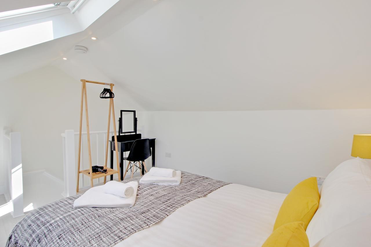 Holiday home Brighton's Best Big House - Sleeps 12 To 18 Guests - 5 Bedrooms *