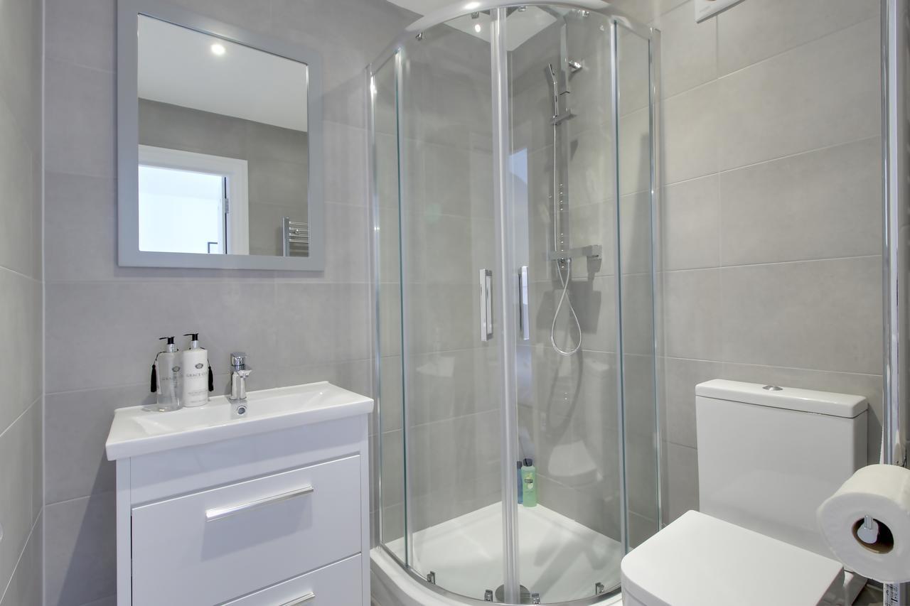 Brighton's Best Big House - Sleeps 12 To 18 Guests - 5 Bedrooms