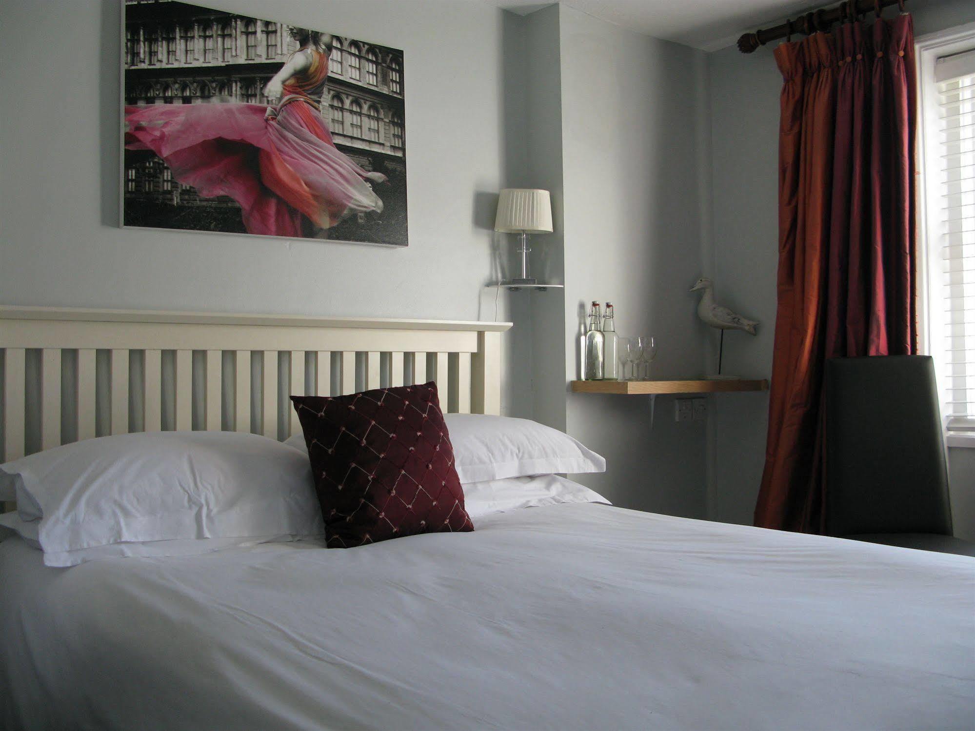 Oyo Lifestyle Sea Breeze Guest house