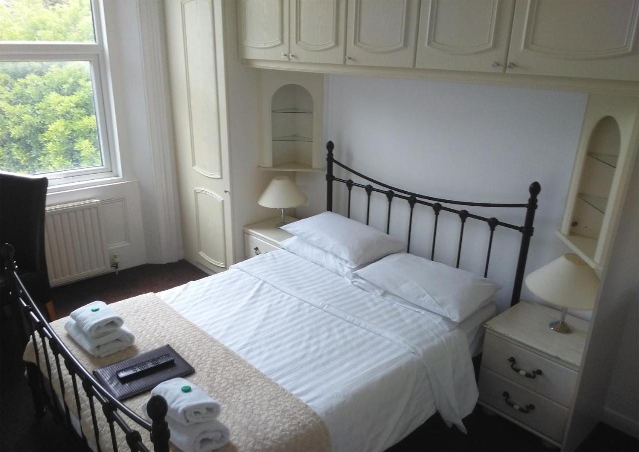 Seafield House Guest house
