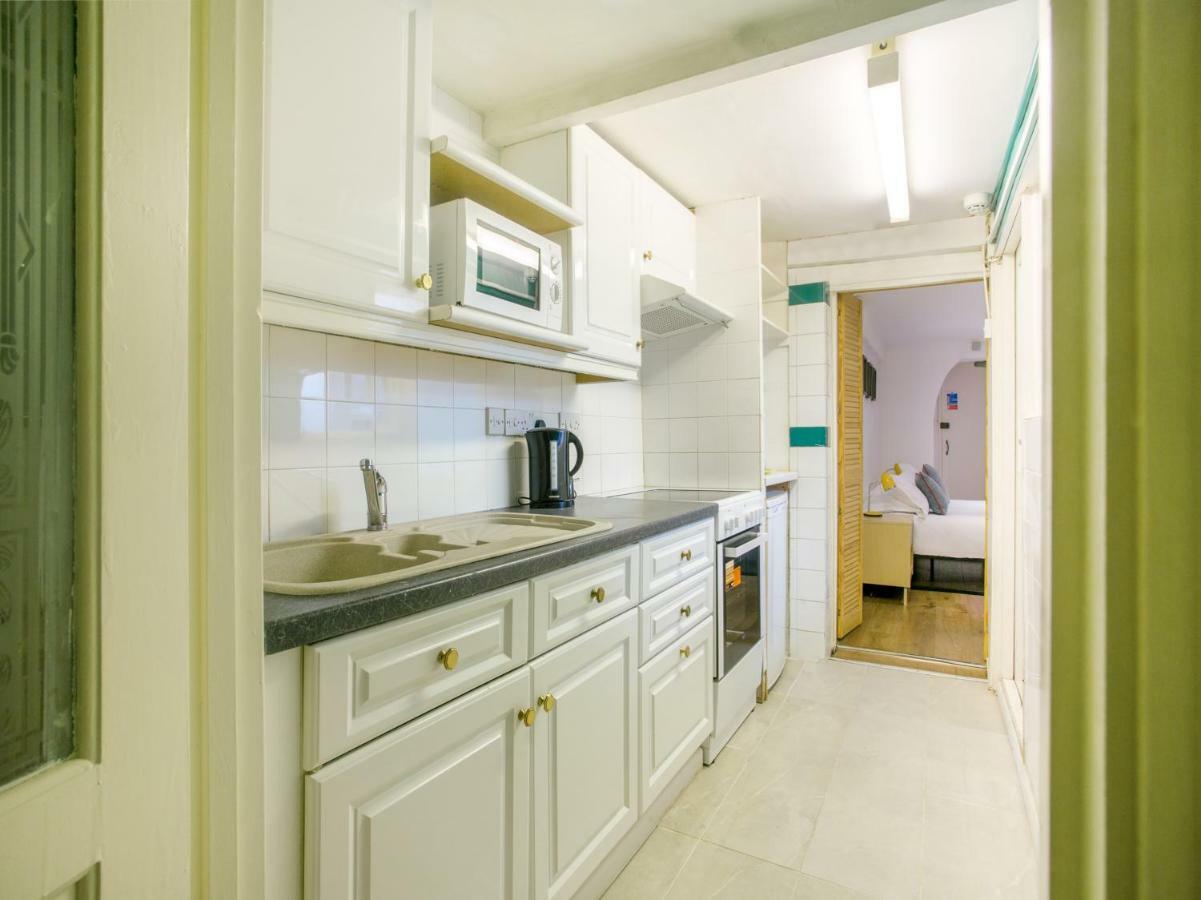 Oyo Lifestyle Sea Breeze Guest house