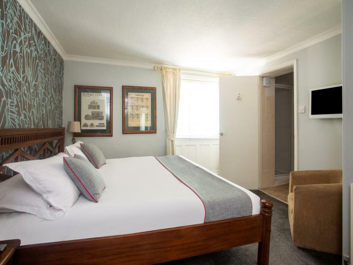 Oyo Lifestyle Sea Breeze 3* Brighton