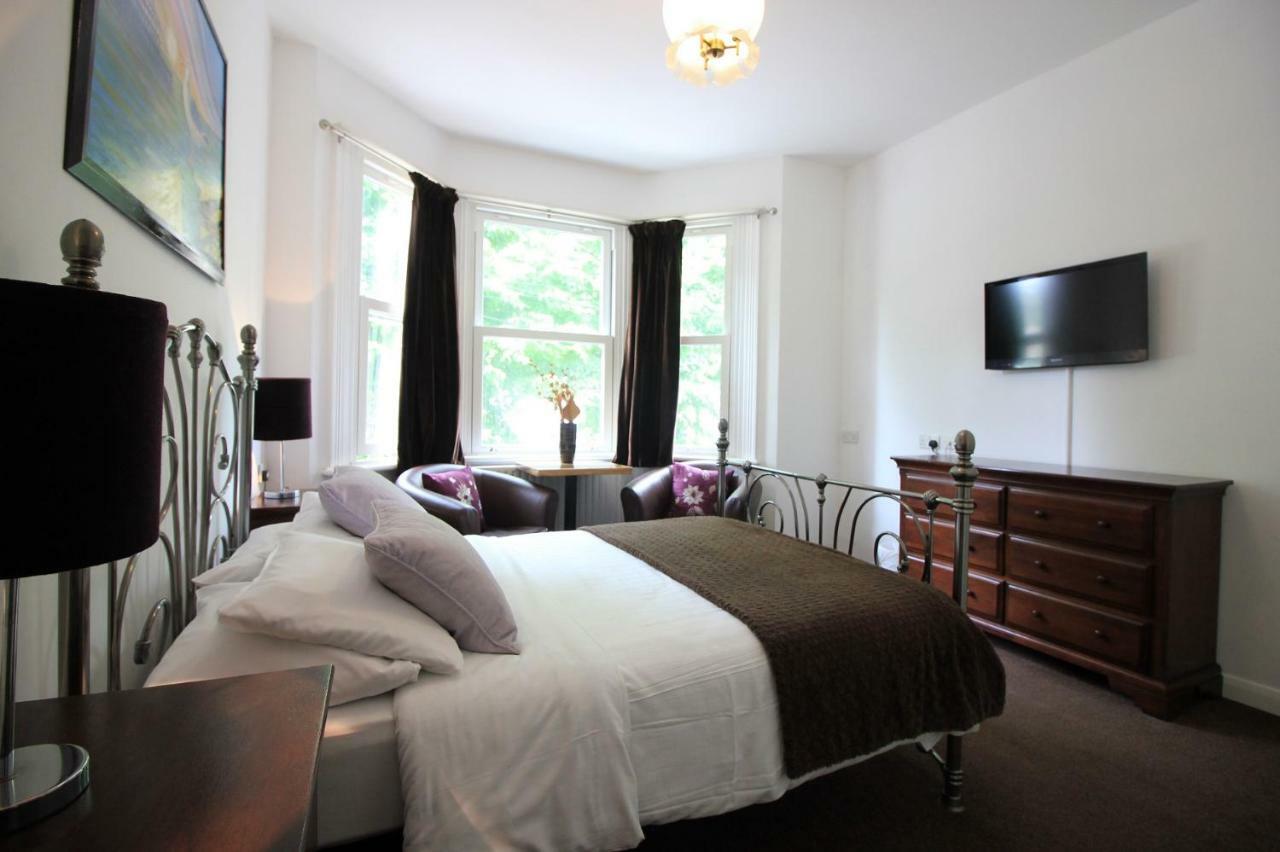 Seafield House Guest house 4*