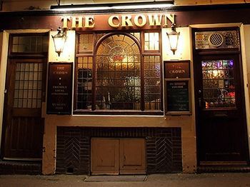 The Crown 3* Brighton